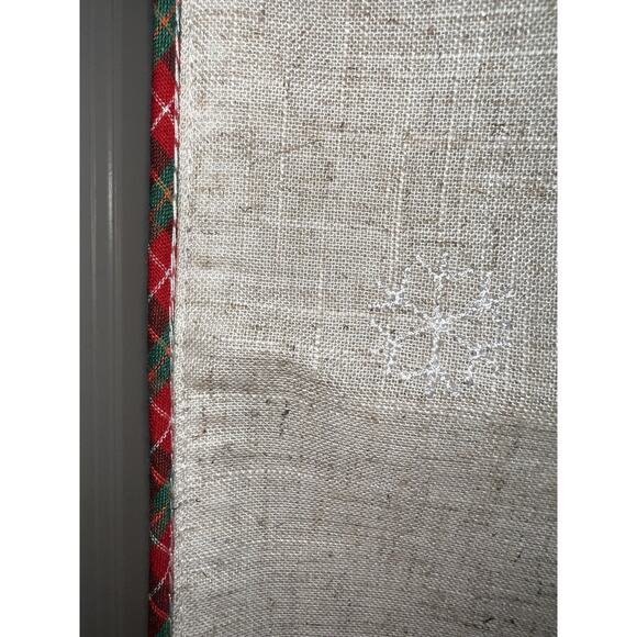 Christmas Table Runner 70" x 16" Applique & Embroidered Christmas Tree - Picture 6 of 12